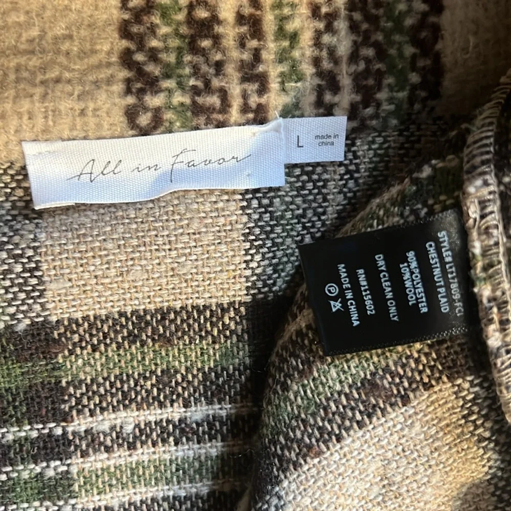 New All in Favor Plaid Crop Jacket Women’s Size Large in Chestnut Plaid - Picture 12 of 16